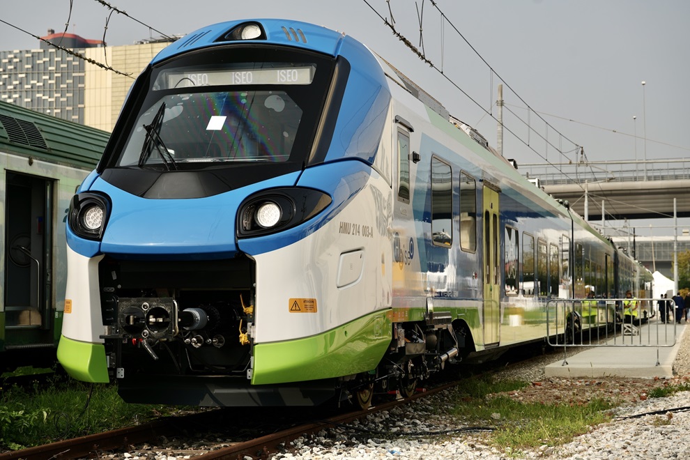 FNM a Alstom představují první vlak poháněný vodíkem pro Itálii 