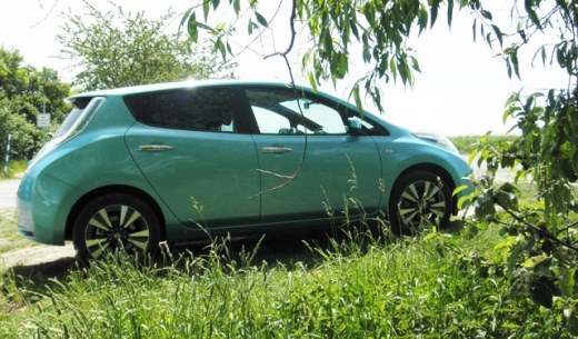 Nissan vyvíjí etanolový palivočlánkový automobil originální koncepce