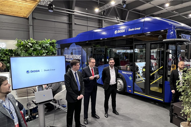 Škoda Group představila vodíkový autobus s dojezdem až 350km 