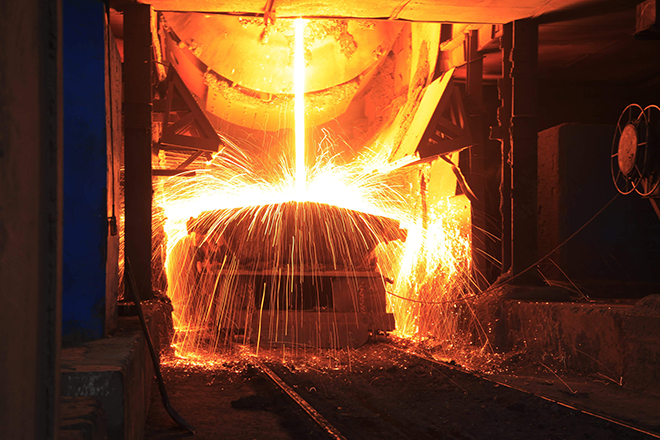 Společnost thyssenkrupp investuje 2 miliardy eur do přechodu na nízkoemisní výrobu oceli 